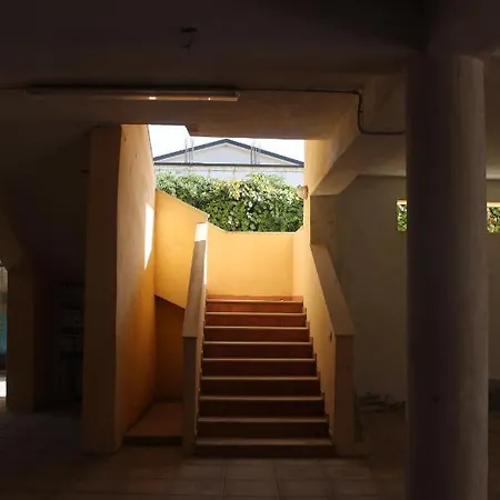 아파트 Il Borgo Della Marinella Vacanze *